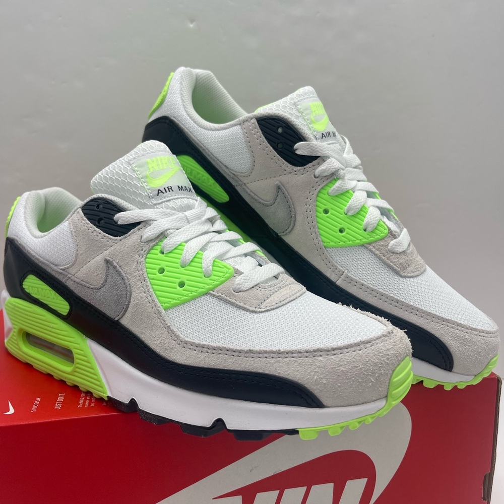 Nike Men’s AIR MAX 90
WHITE/CAVE STONE-LIGHT BONE Athletic Sneakers - Picture 2 of 16
